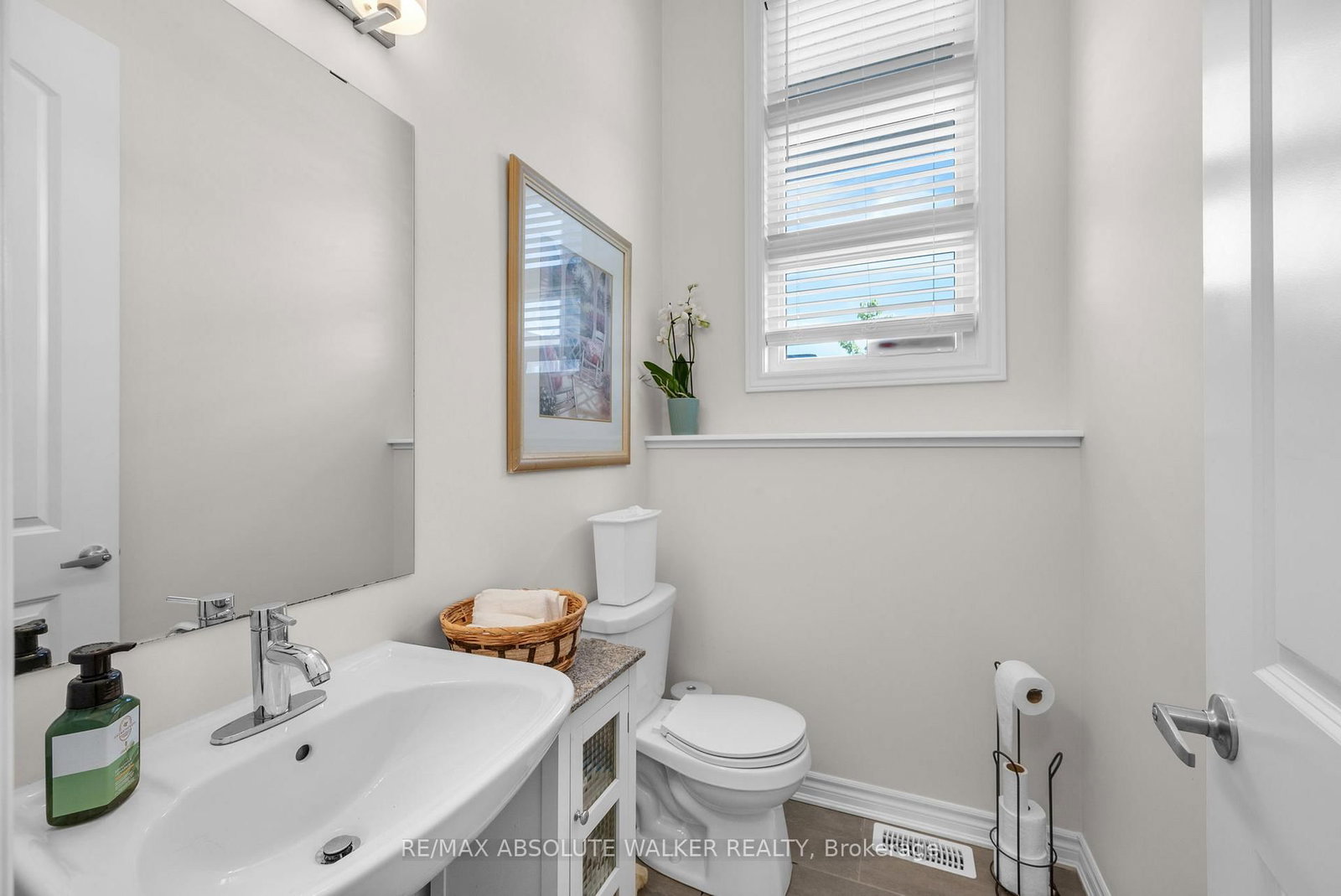 728 Perseus Avenue • Ottawa, ON photo 15