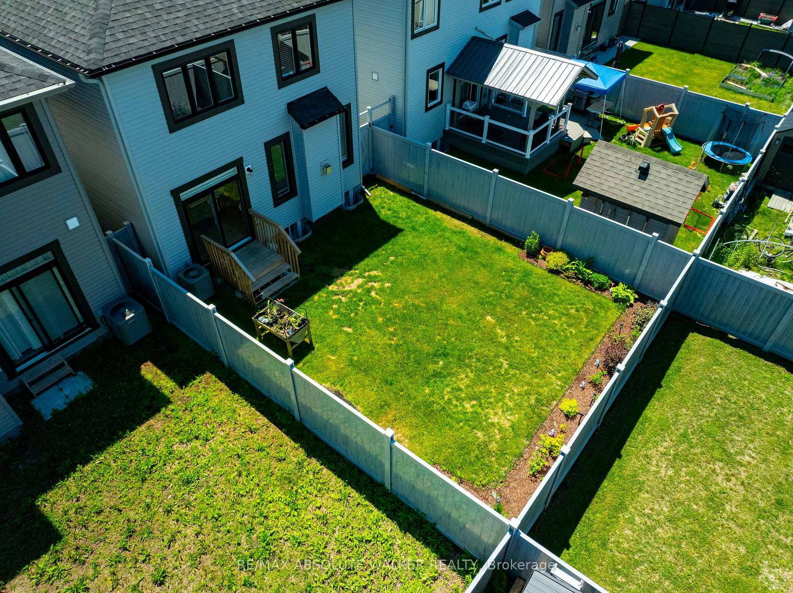 728 Perseus Avenue • Ottawa, ON photo 35