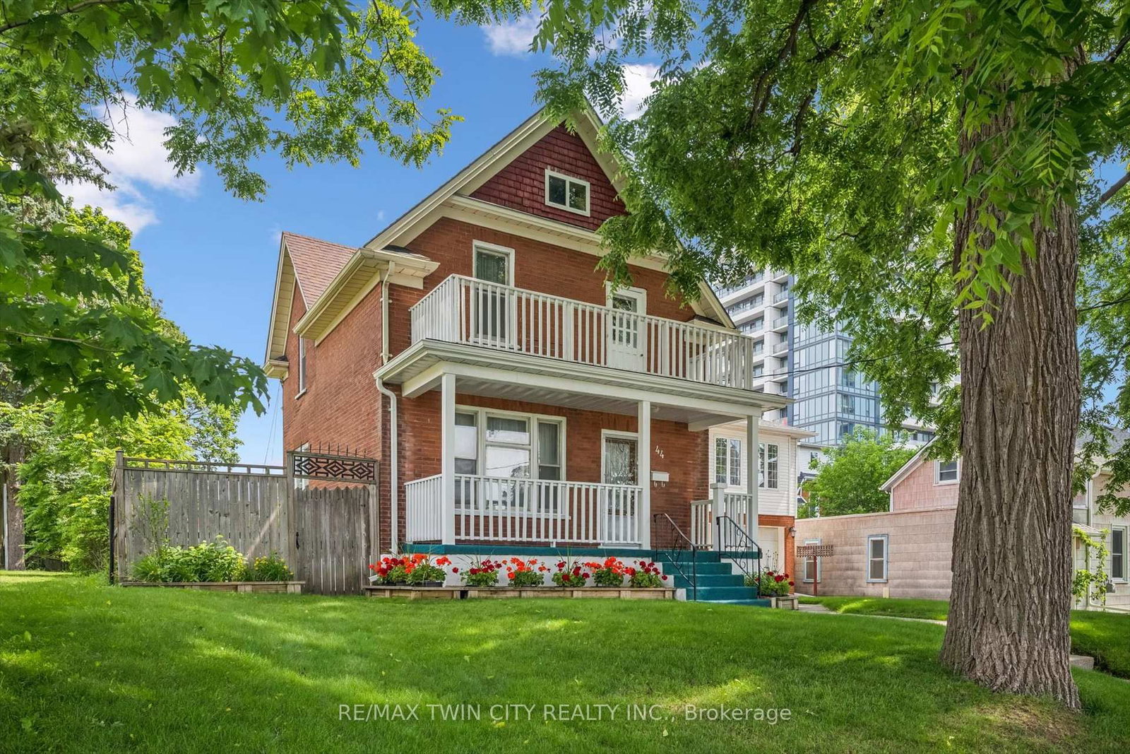 44 Walter Street • Kitchener, ON photo 2