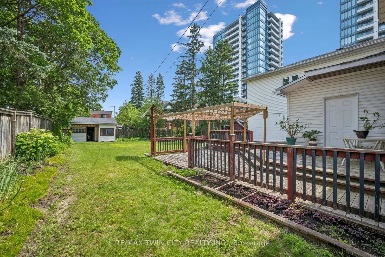 44 Walter Street • Kitchener, ON photo 37
