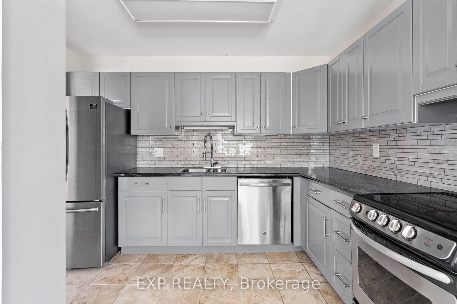 226 VANSICKLE Road • #5 • St. Catharines, ON photo 16