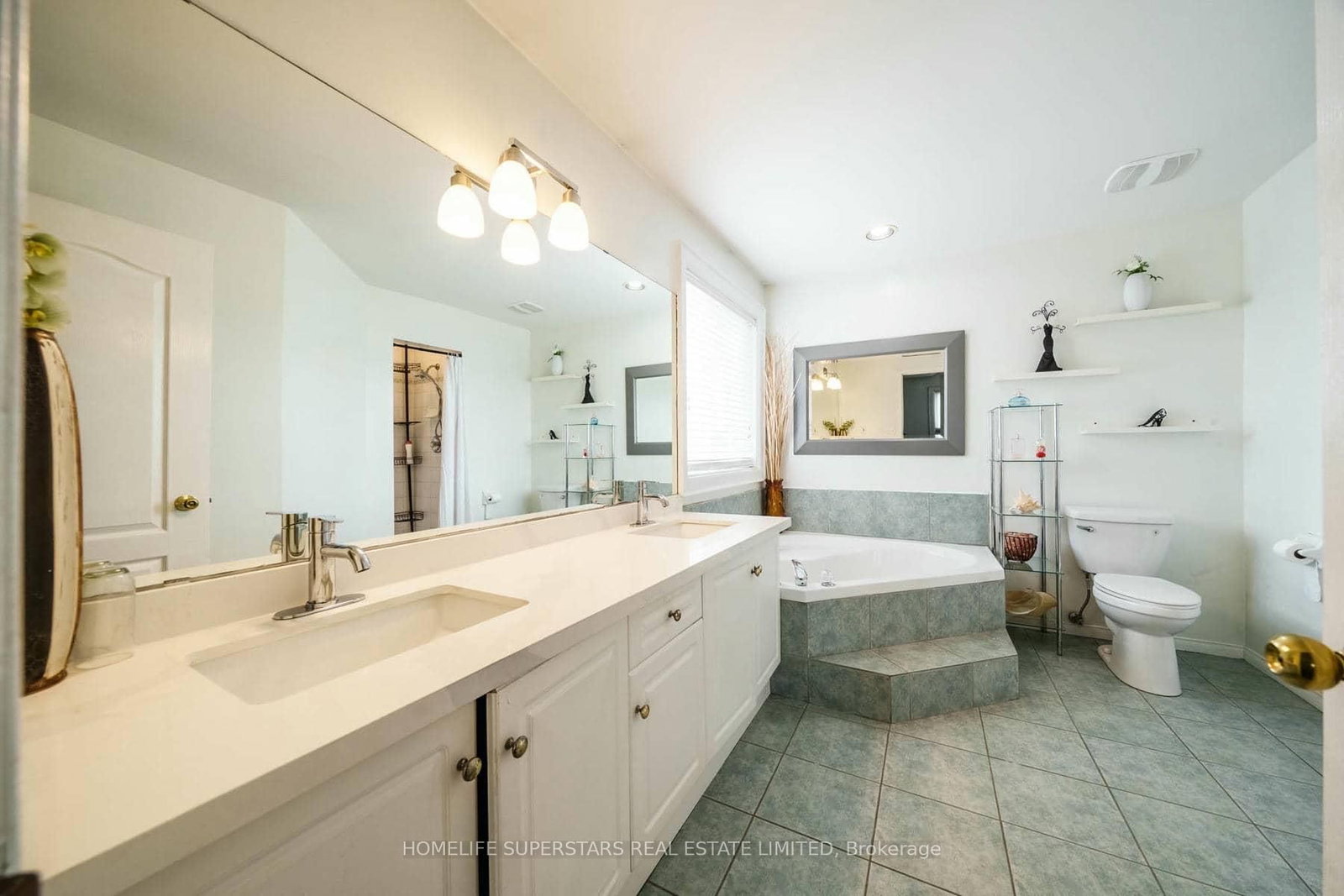 61 Lawnhurst Drive • Hamilton, ON photo 19