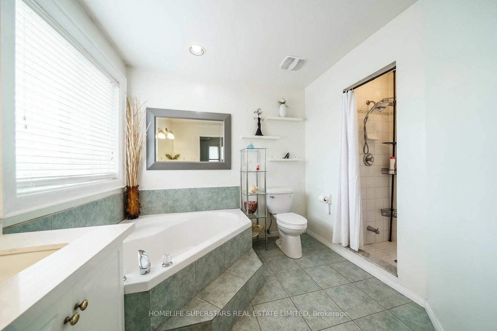 61 Lawnhurst Drive • Hamilton, ON photo 20