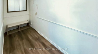 858 COMMISSIONERS Road E • #1005 • London South, ON photo 5