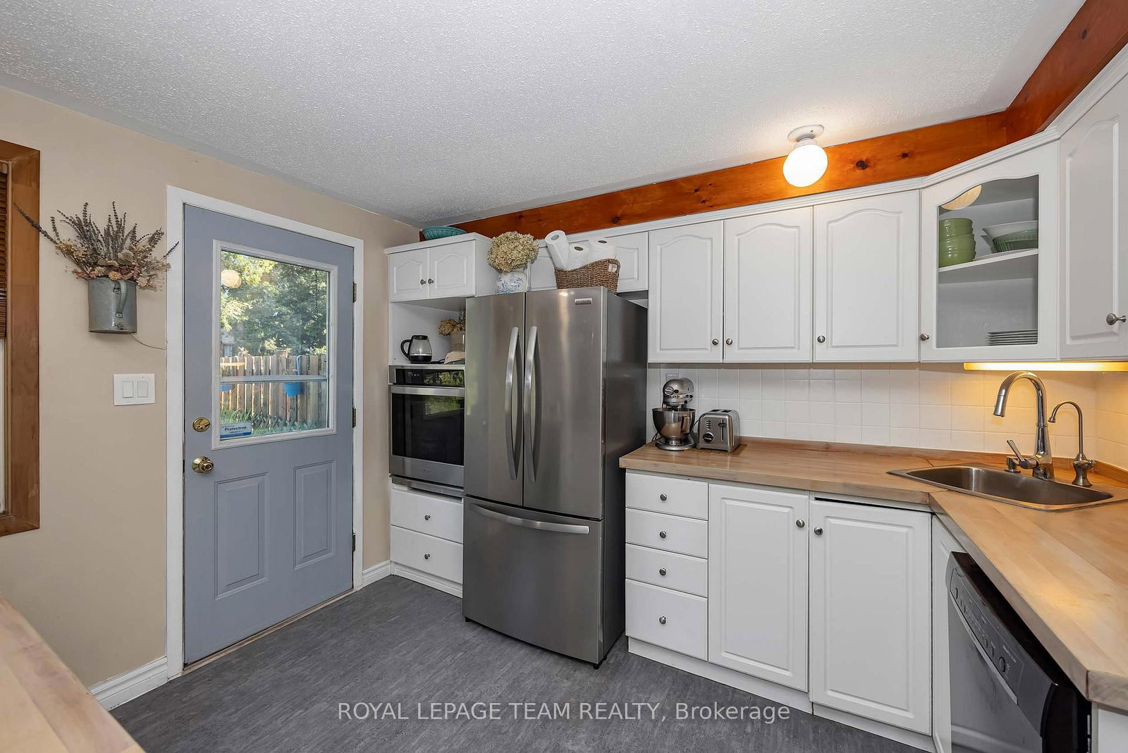 1516 Beaverpond Drive • #F • Ottawa, ON photo 14