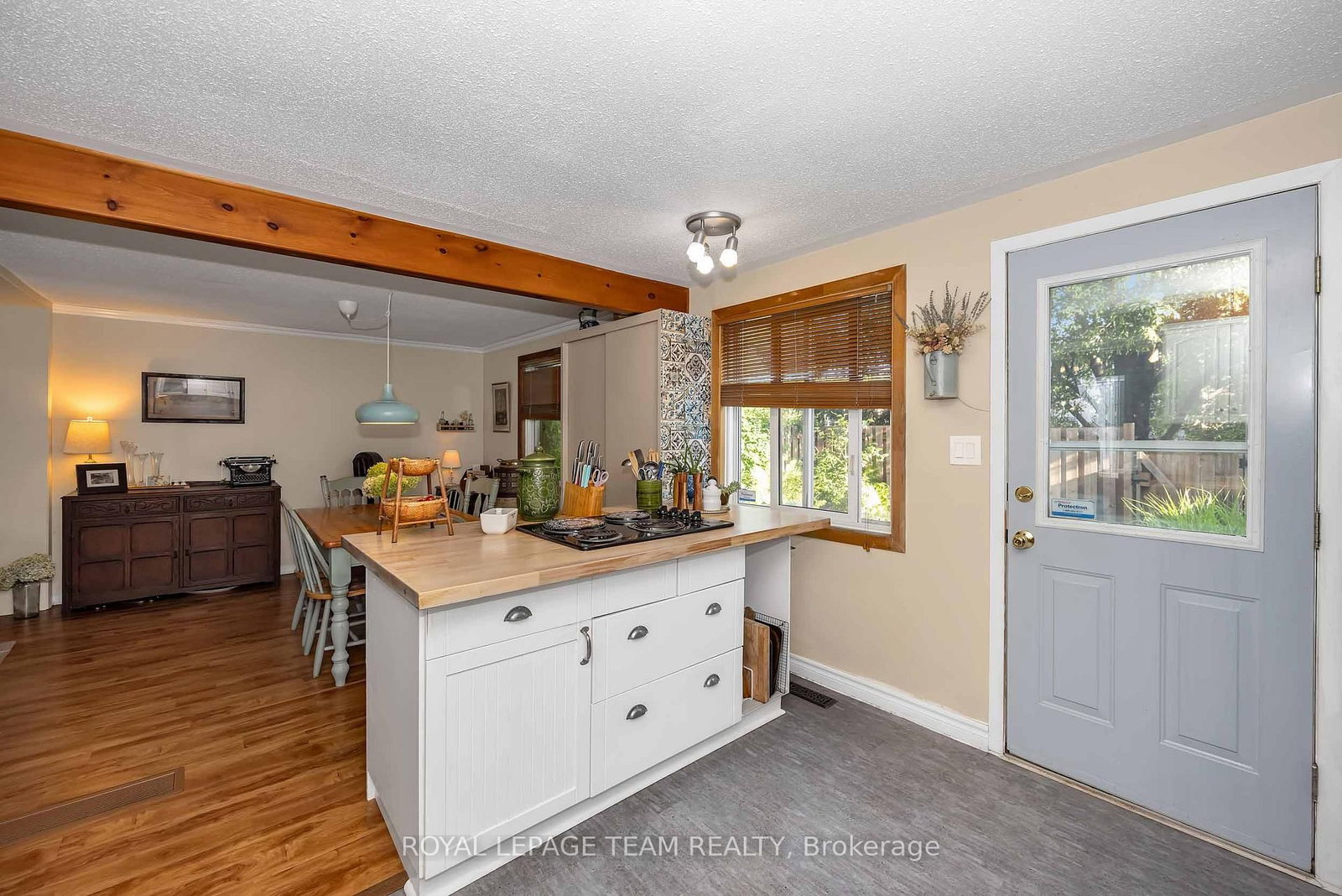 1516 Beaverpond Drive • #F • Ottawa, ON photo 15