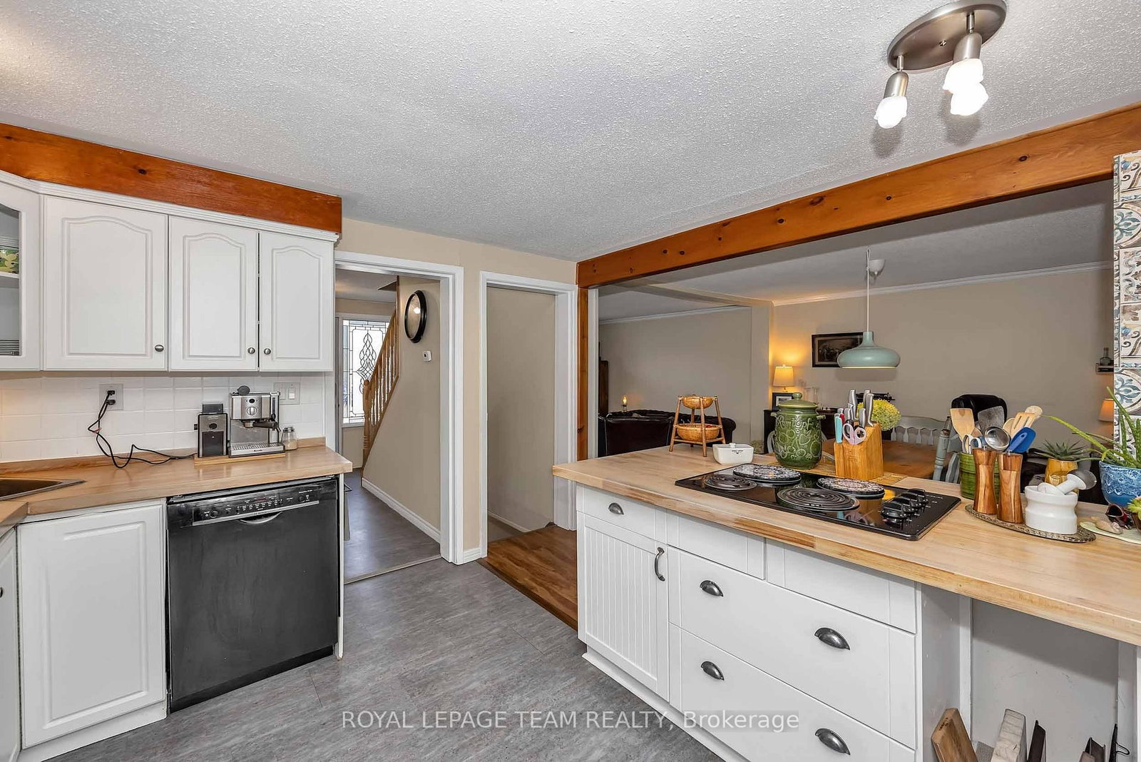 1516 Beaverpond Drive • #F • Ottawa, ON photo 16