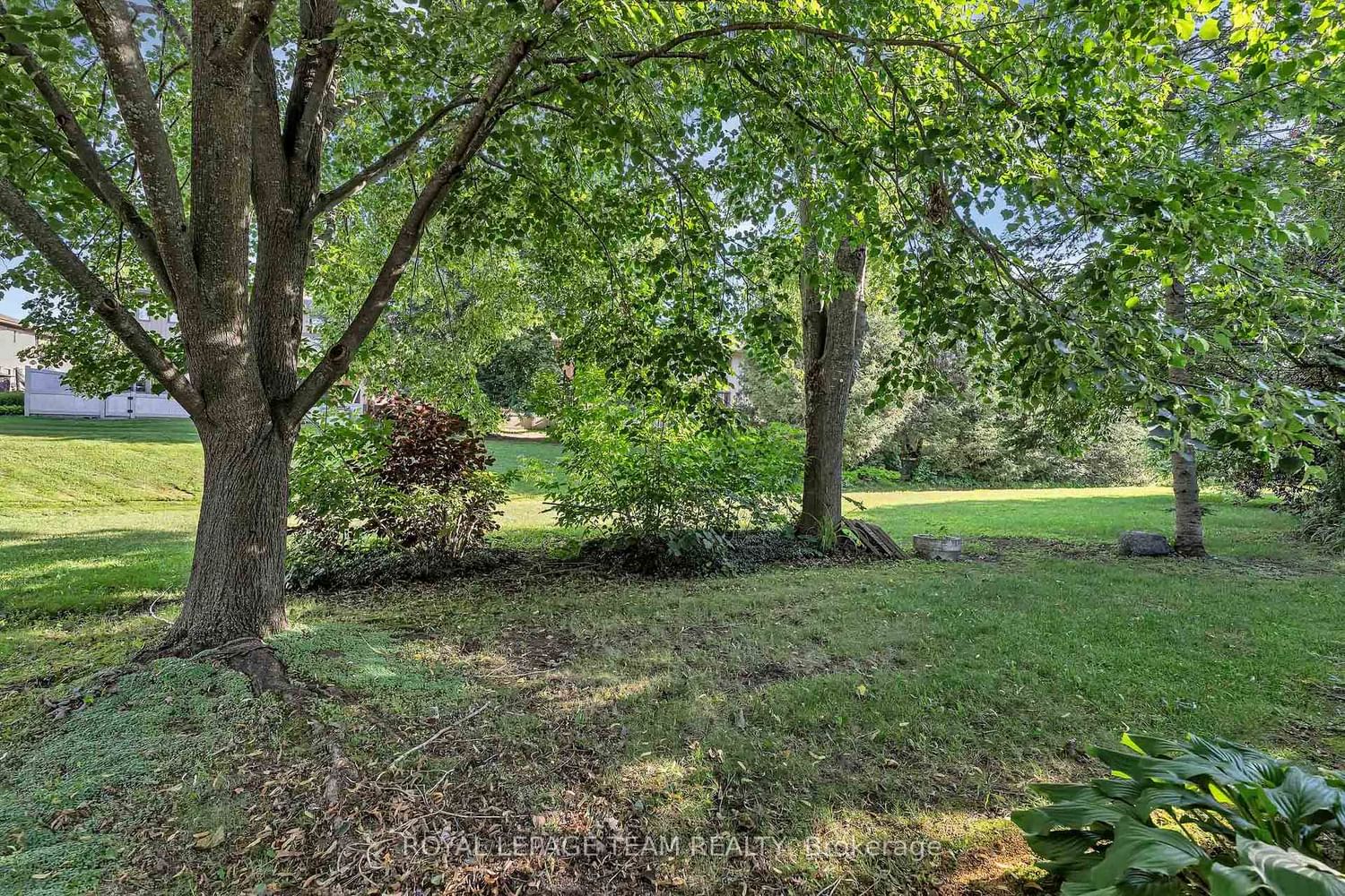 1516 Beaverpond Drive • #F • Ottawa, ON photo 41