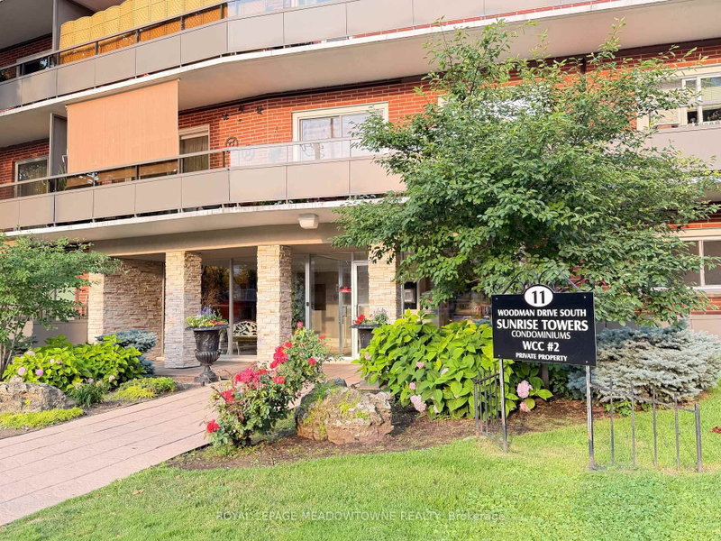 411 - 11 Woodman Drive