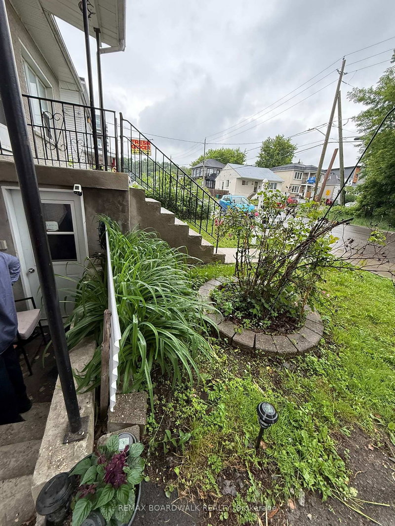 46 Jolliet Avenue