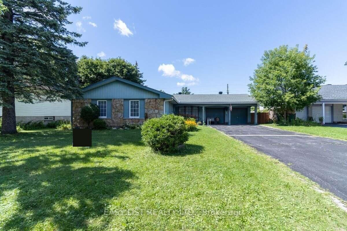 1999 Garfield Avenue • Ottawa, ON photo 1