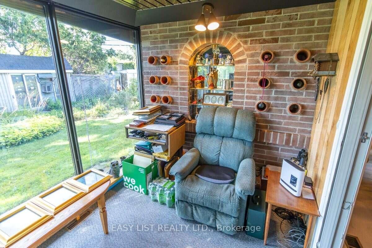 1999 Garfield Avenue • Ottawa, ON photo 12