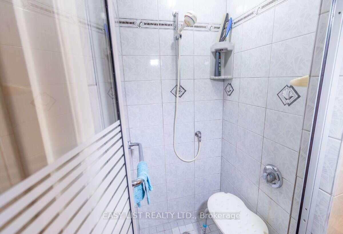 1999 Garfield Avenue • Ottawa, ON photo 14