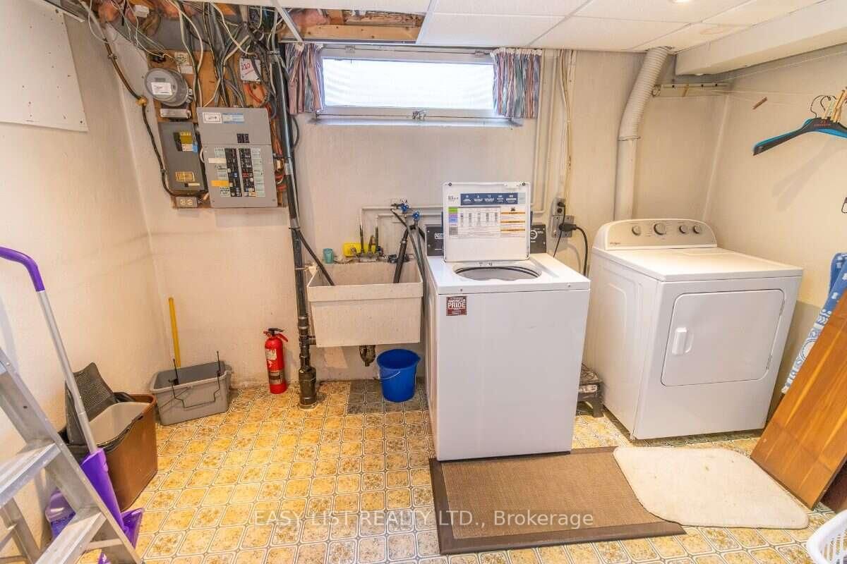 1999 Garfield Avenue • Ottawa, ON photo 19