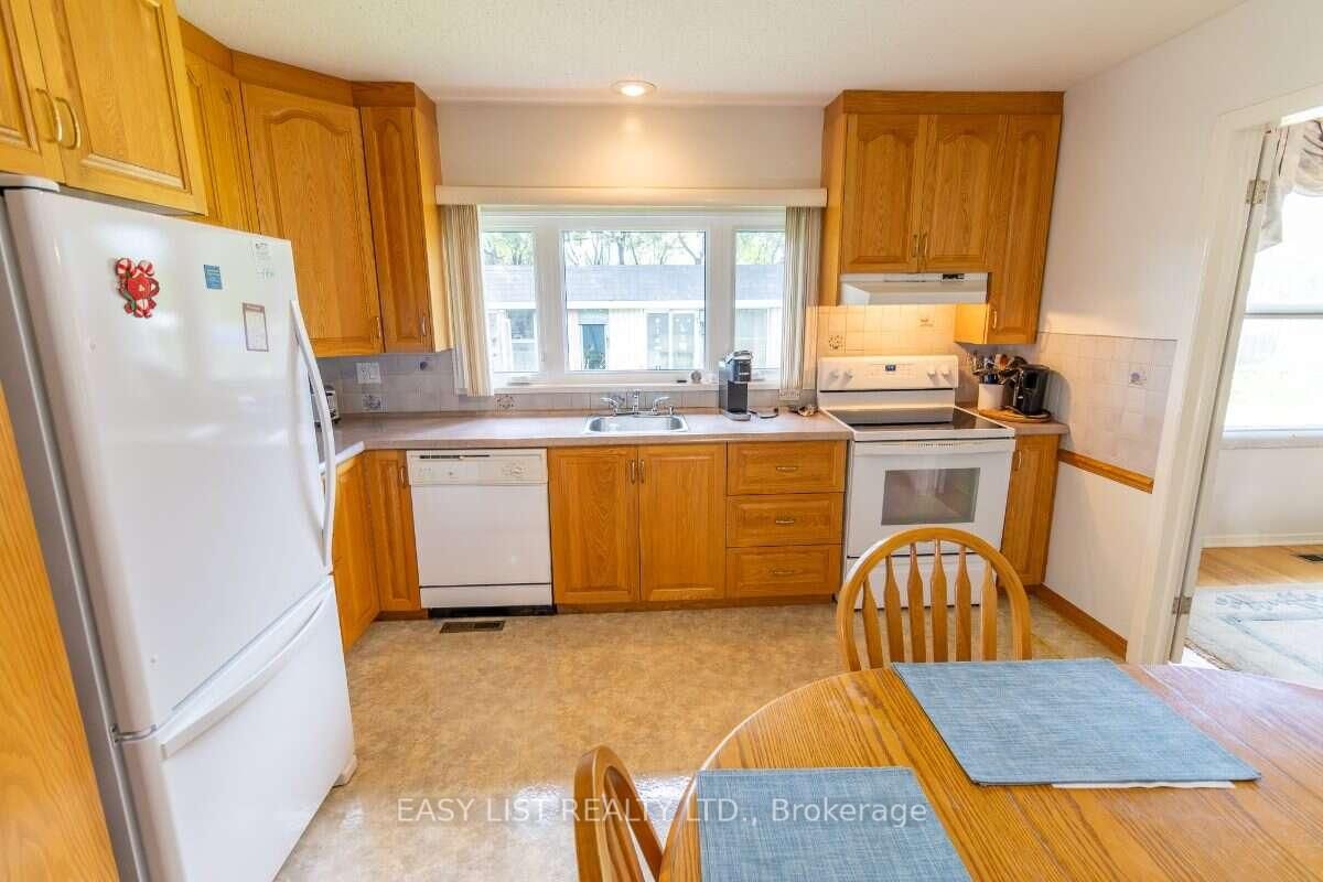 1999 Garfield Avenue • Ottawa, ON photo 9