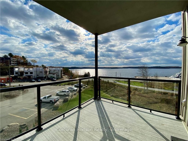302 - 11 Salt Dock Road