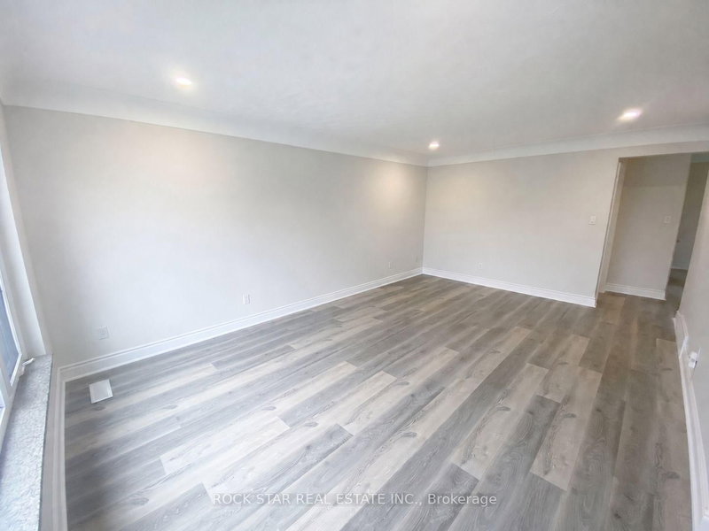 Main - 227 Fernwood Crescent