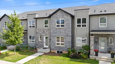 Townhouse for sale at 8-182 BROADWAY Lane, Welland, Ontario, L3C 5L5 - Broadway - MLS: X13655846