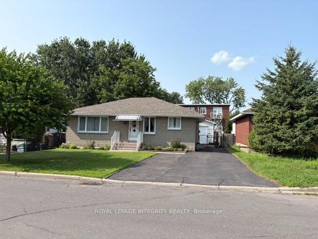 393 Spartan Avenue W W