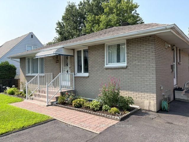 393 Spartan Avenue W W