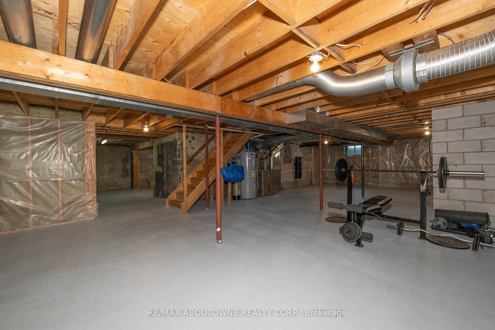 3276 Governors Road • Hamilton, ON photo 39