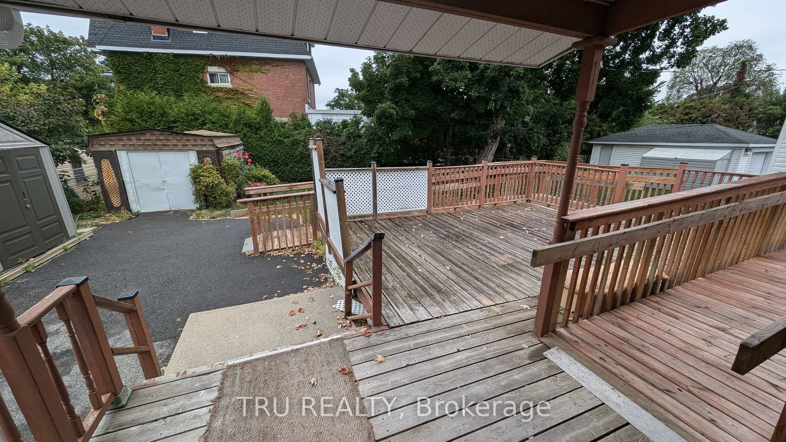 105 Mailes Avenue • Ottawa, ON photo 18
