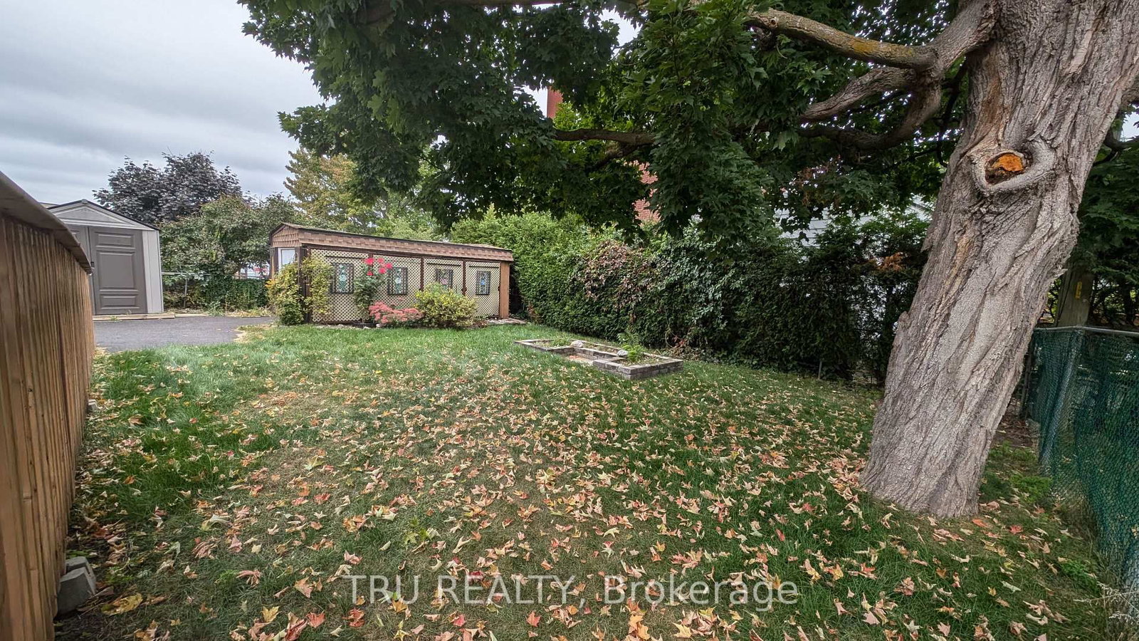 105 Mailes Avenue • Ottawa, ON photo 19