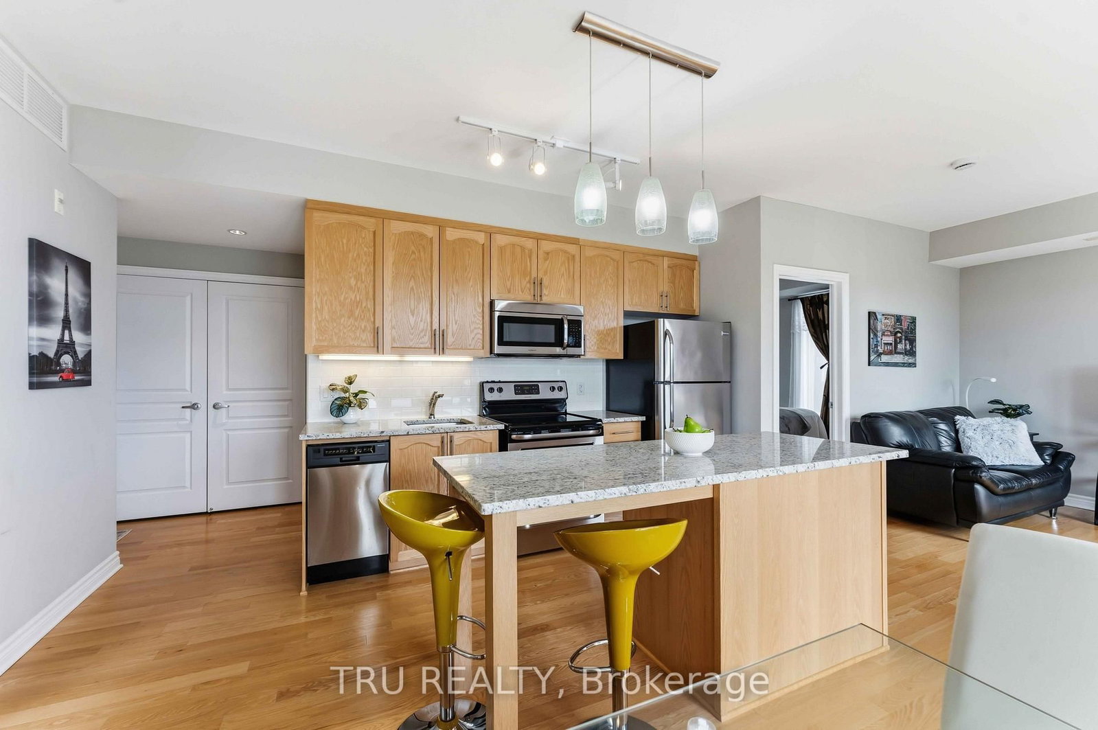 755 Beauparc Private • #301 • Ottawa, ON photo 10