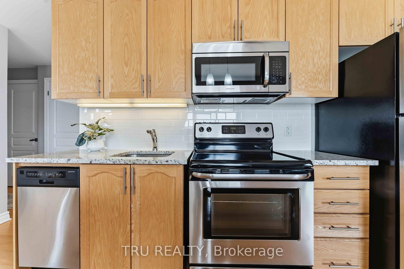 755 Beauparc Private • #301 • Ottawa, ON photo 11