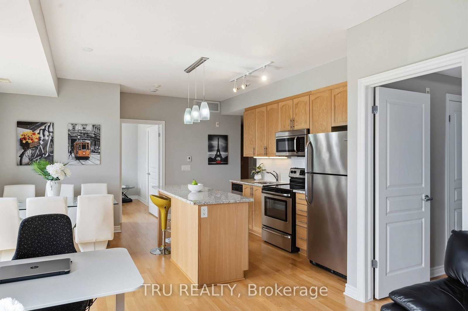 755 Beauparc Private • #301 • Ottawa, ON photo 19