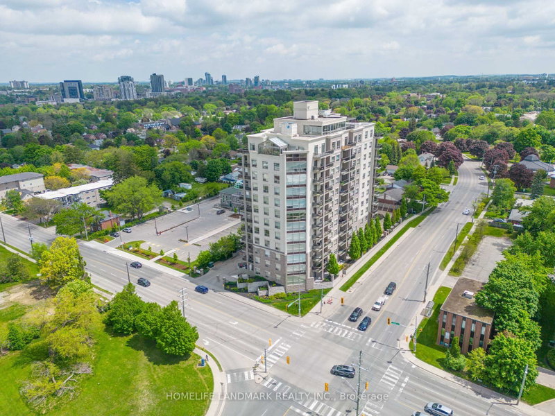405 - 223 ERB Street W