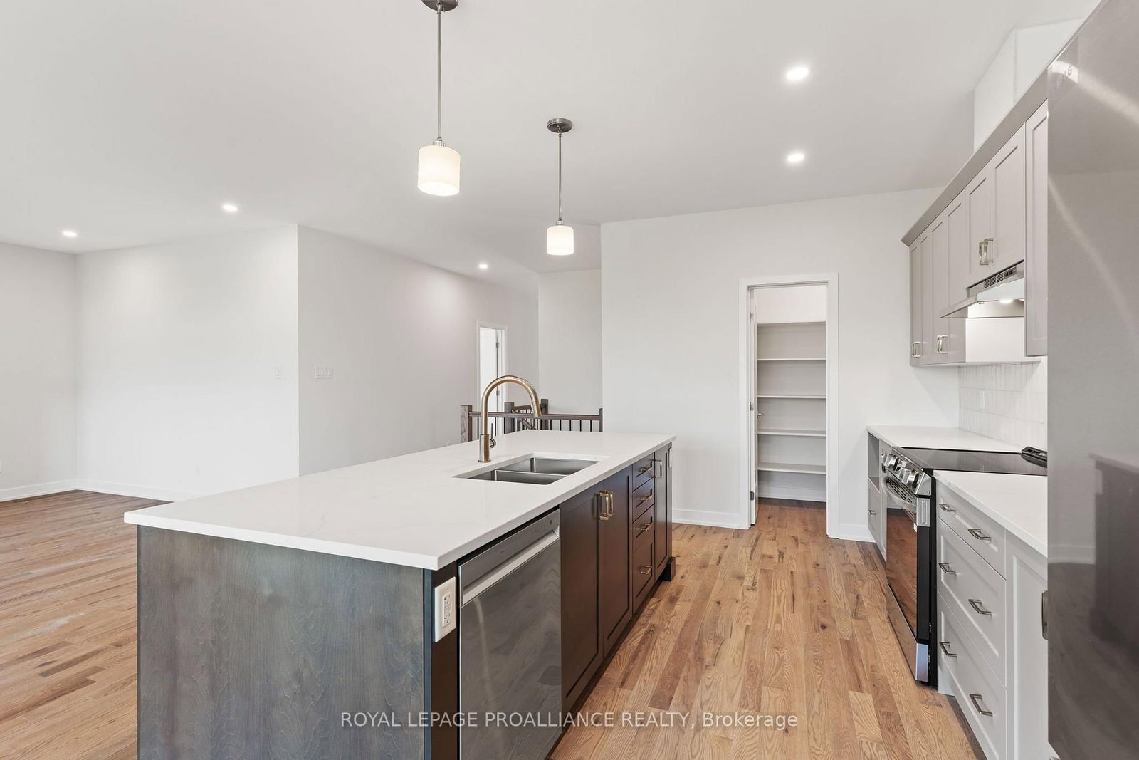 1086 Moore Street • Brockville, ON photo 25