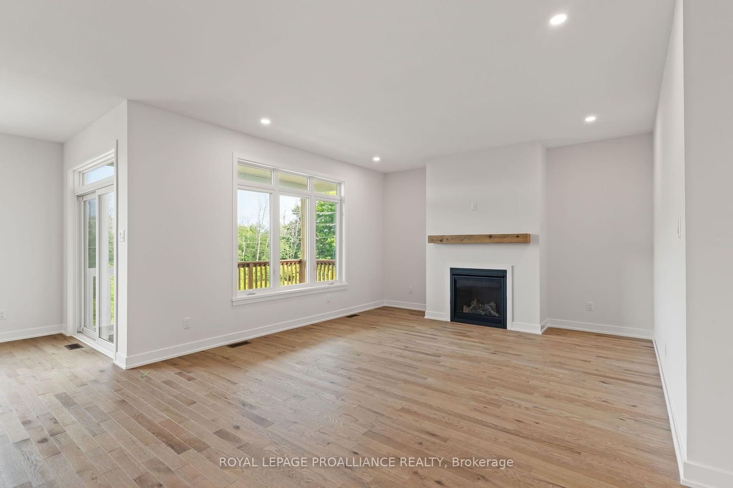 1086 Moore Street • Brockville, ON photo 39