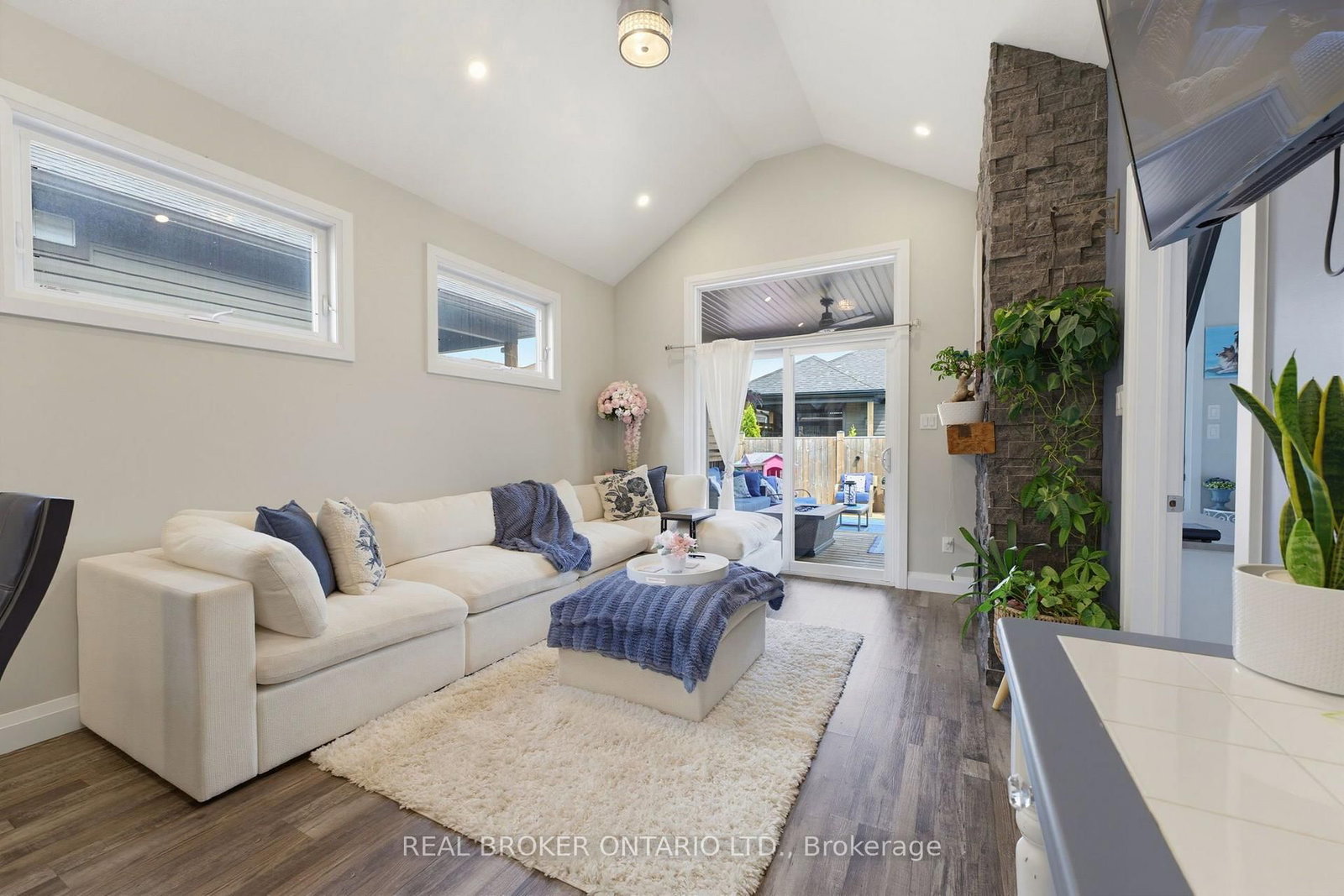 98 Woodberry Crescent • Woolwich, ON photo 10