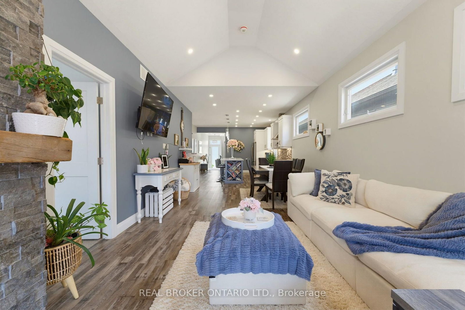98 Woodberry Crescent • Woolwich, ON photo 11