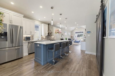 98 Woodberry Crescent • Woolwich, ON photo 5