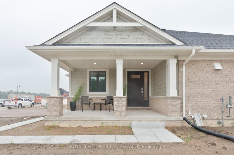 71 HARROW Lane
