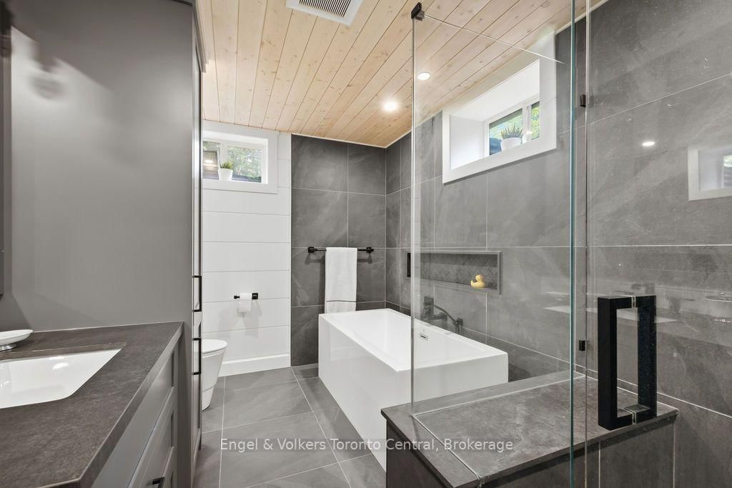 8 Bartlett Drive • Seguin, ON photo 18
