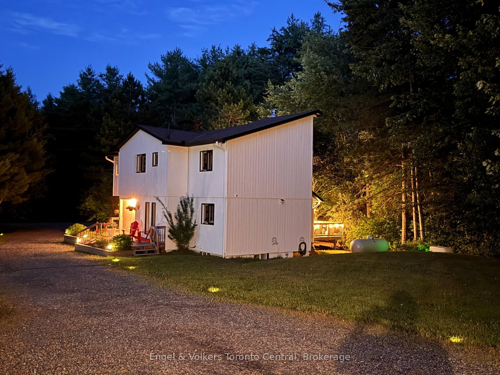 8 Bartlett Drive • Seguin, ON photo 37