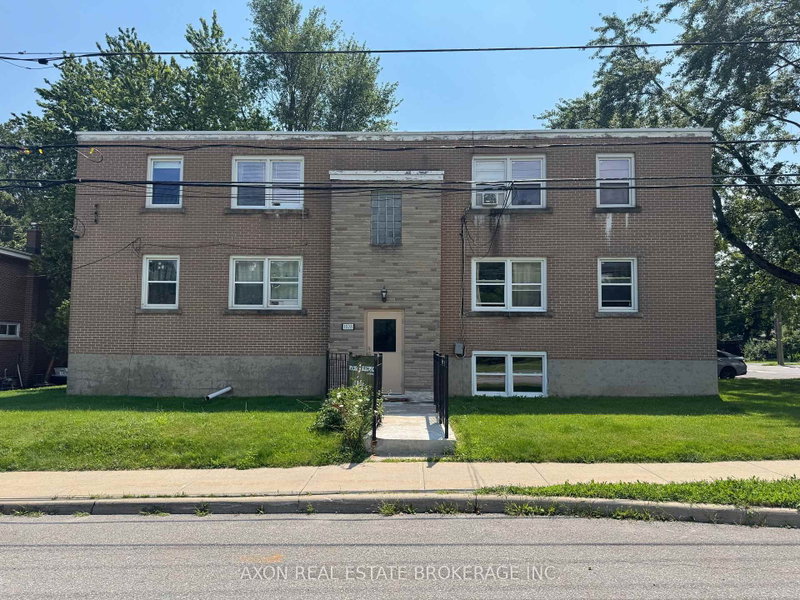 1028 Johnson St photo 2