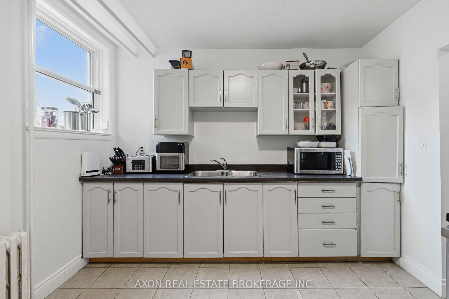 1028 Johnson Street • Kingston, ON photo 12