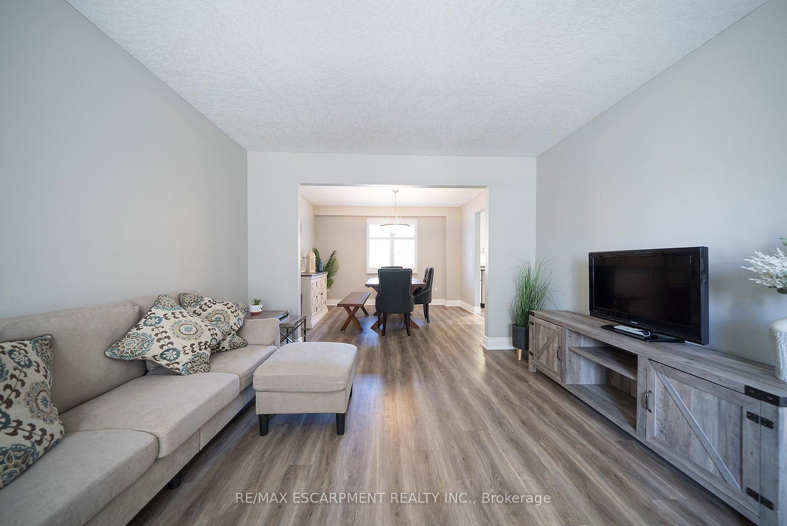 20 Hogarth Road • Brantford, ON photo 9