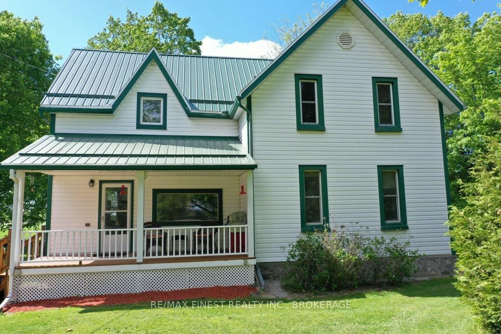 697 Warburton Road • Front of Leeds & Seeleys Bay, ON photo 1