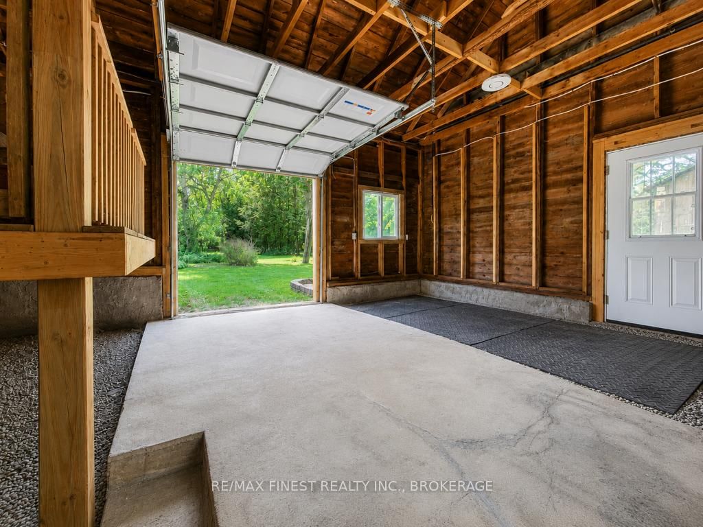 697 Warburton Road • Front of Leeds & Seeleys Bay, ON photo 26