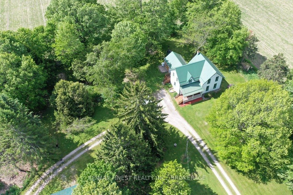 697 Warburton Road • Front of Leeds & Seeleys Bay, ON photo 36