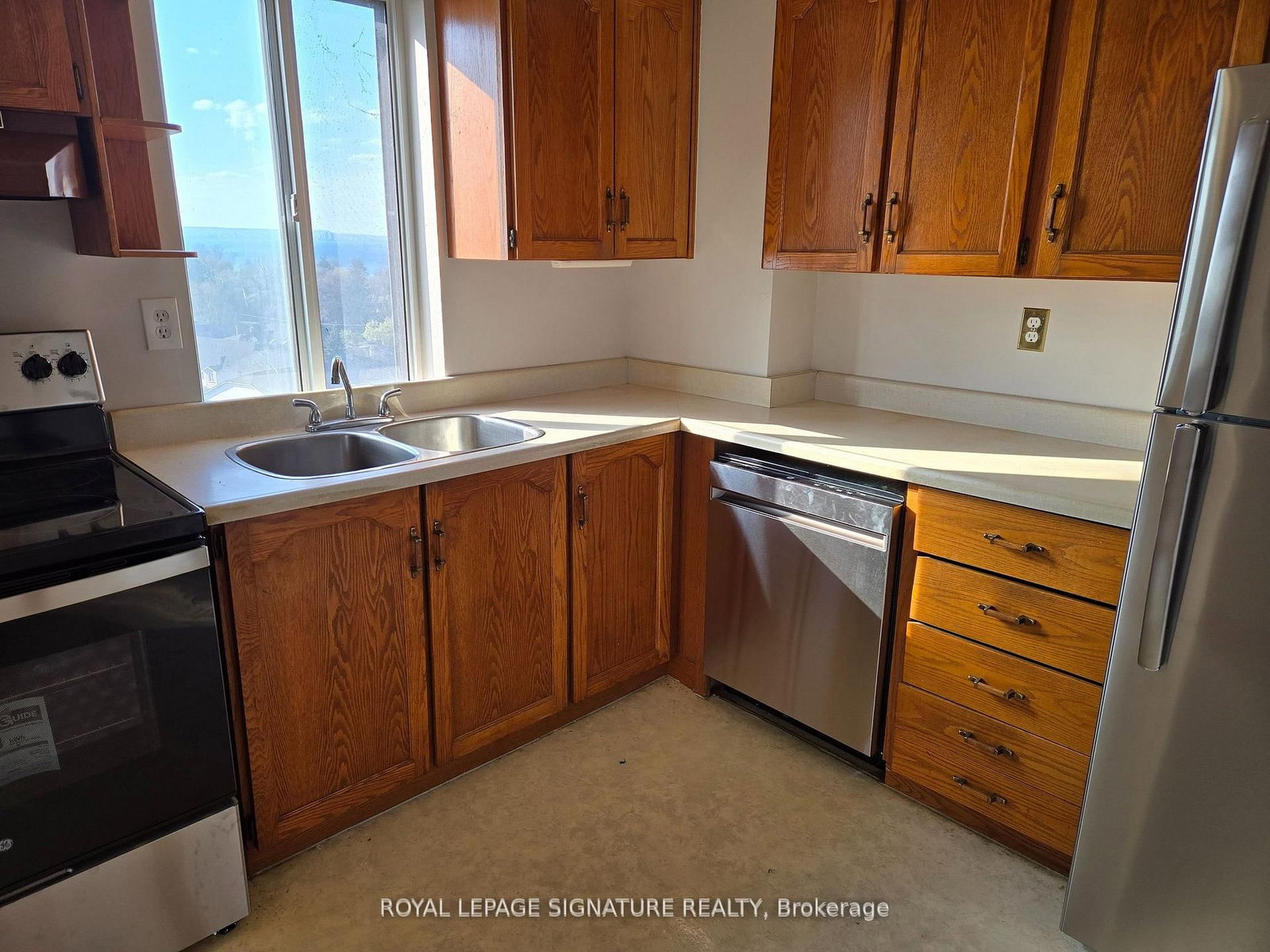 301 Frances Avenue • #907 • Hamilton, ON photo 14