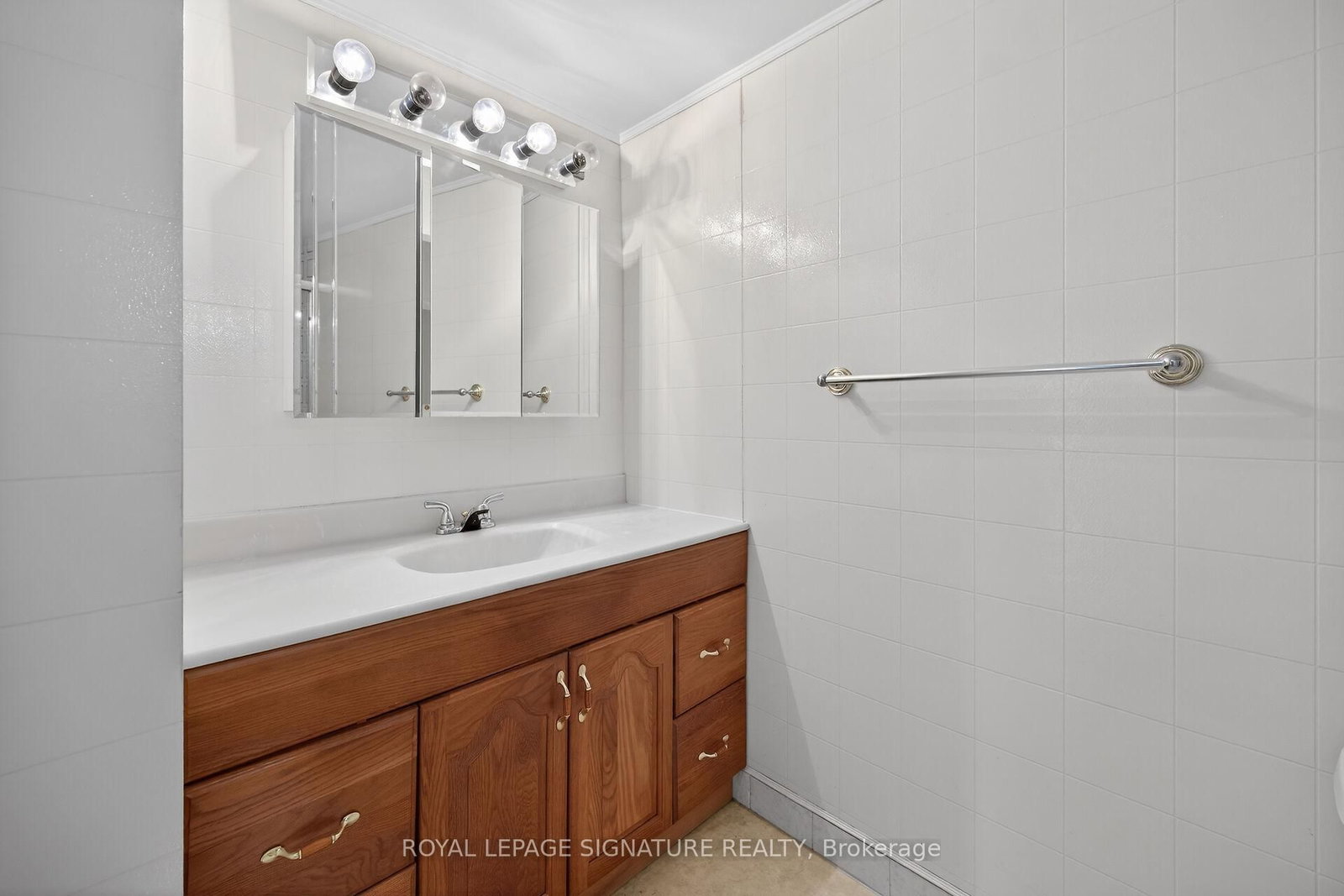 301 Frances Avenue • #907 • Hamilton, ON photo 23