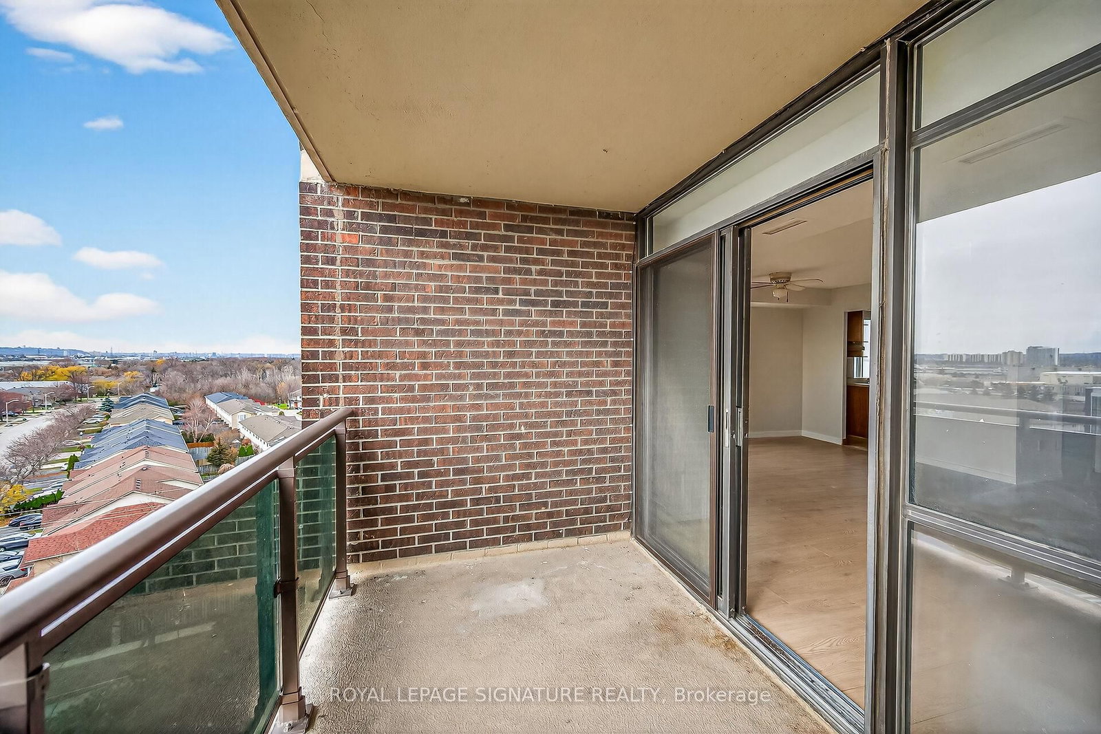 301 Frances Avenue • #907 • Hamilton, ON photo 28