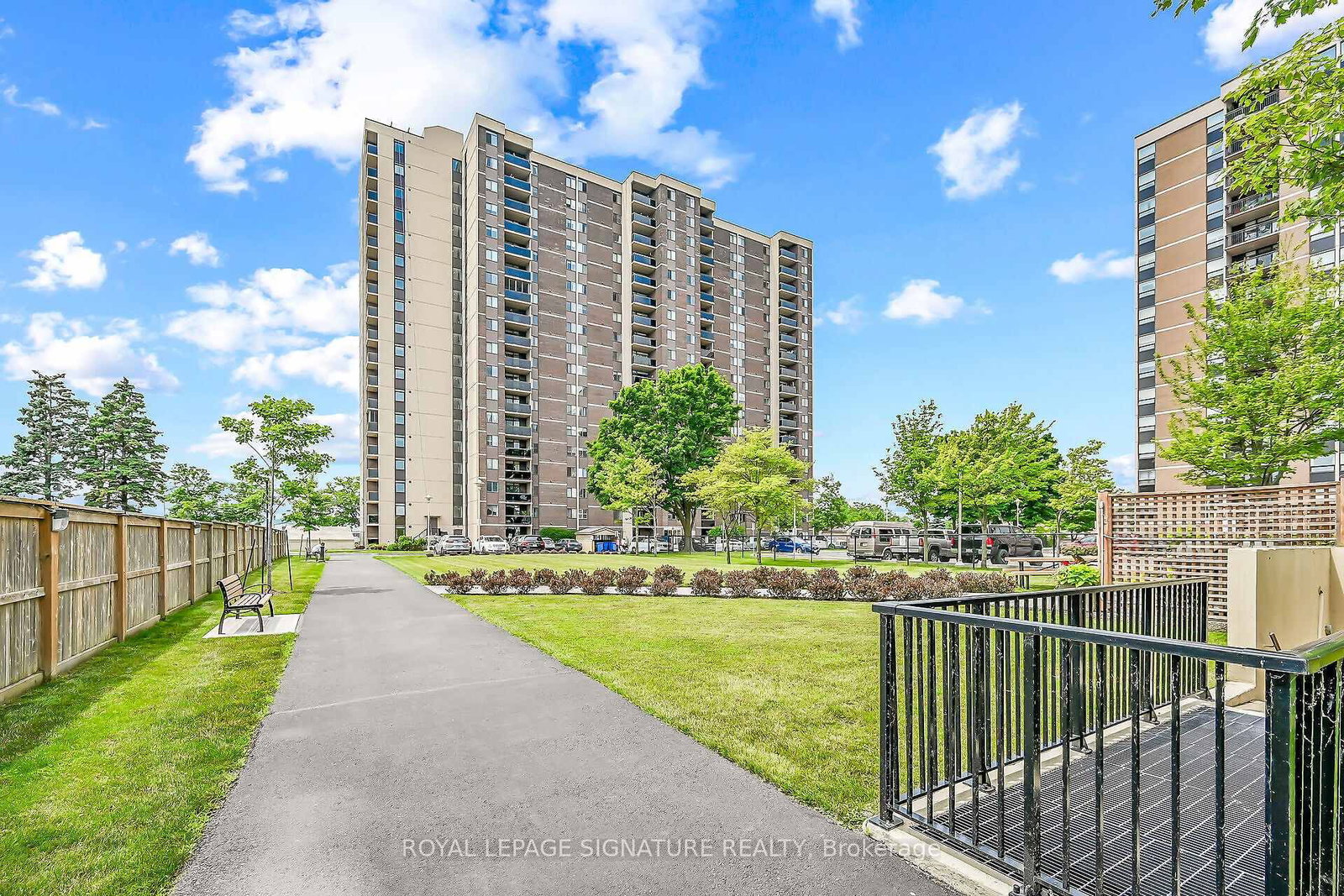 301 Frances Avenue • #907 • Hamilton, ON photo 42