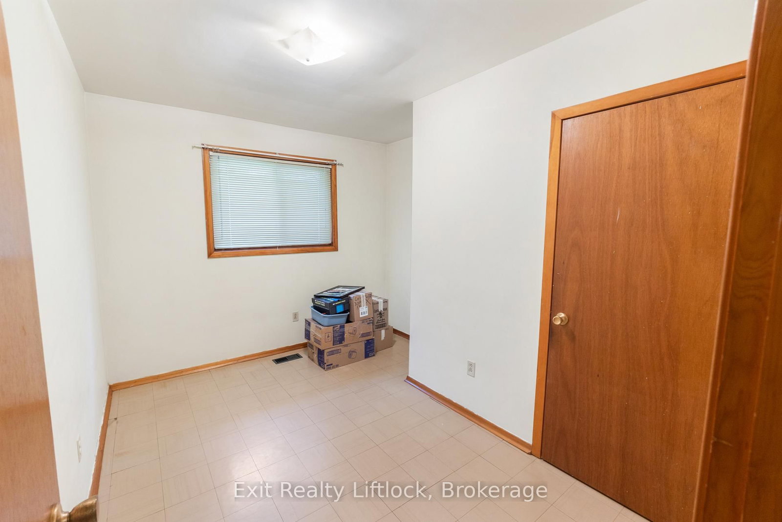 745 Baltic Drive • Selwyn, ON photo 10